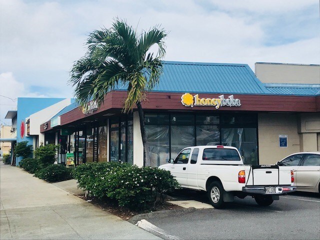 More Photos Of 2700 S King St, Honolulu Unknown For Lease