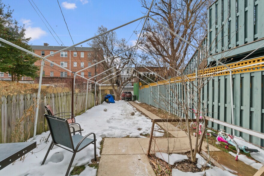 More Photos Of , Baltimore Multifamily For Sale