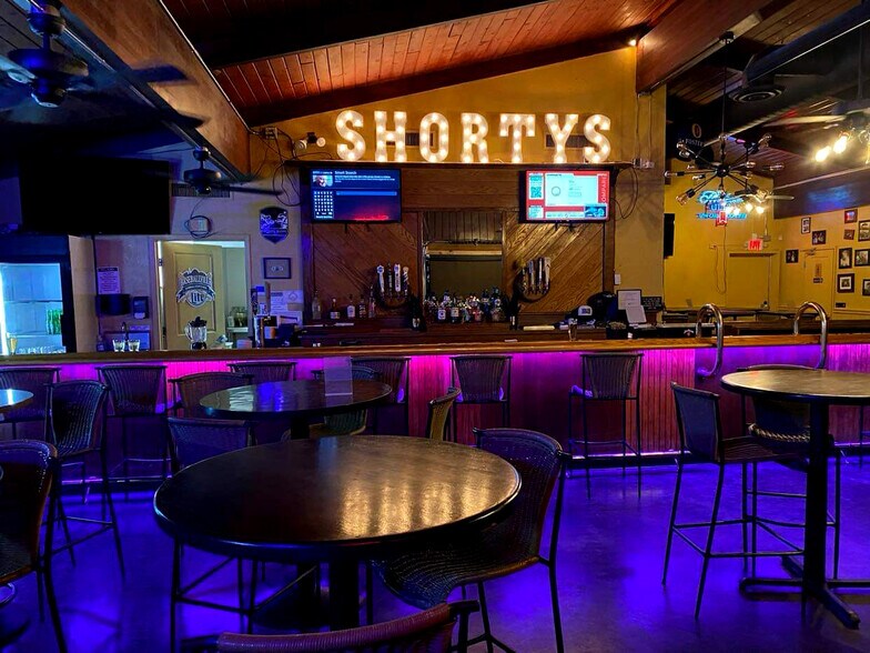 More Photos Of 145 W Central Ave, Coolidge Bar For Sale