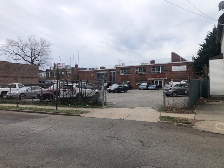 More Photos Of 4343 Bowne St, Flushing Religious Facility For Lease