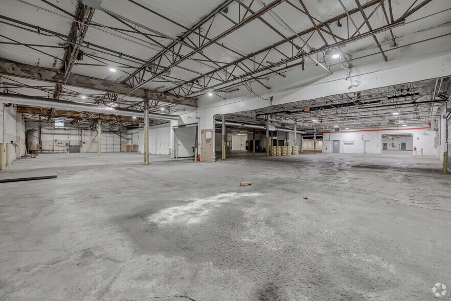 More Photos Of 755 New Ludlow Rd, South Hadley Warehouse For Sale