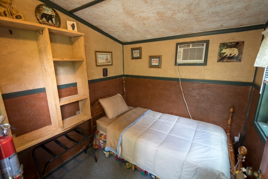 More Photos Of 88 Lower Mountain Creek Rd, Robbinsville Trailer Camper Park For Sale