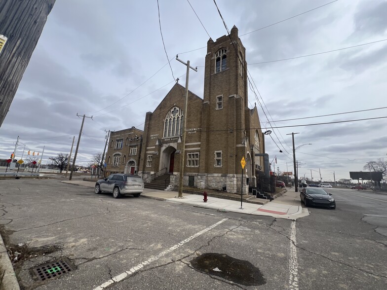 More Photos Of 9500 Stoepel St, Detroit Religious Facility For Sale