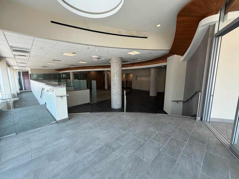 More Photos Of 8830-8844 W Sunset Blvd, West Hollywood Freestanding For Lease