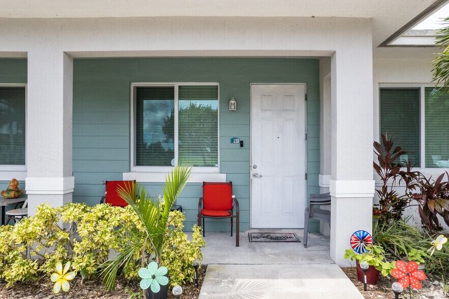 More Photos Of 20690 NW 27th Ave, Miami Gardens Multifamily For Sale