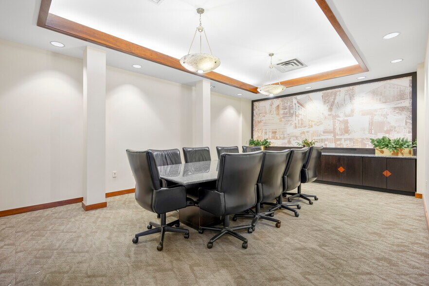 More Photos Of 40 Beaver St, Albany Office For Lease