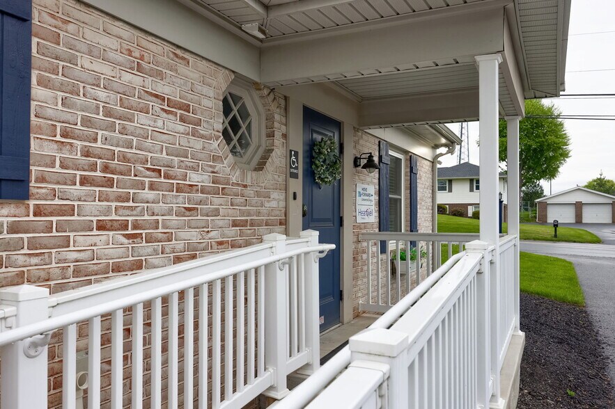 More Photos Of 825 Eden Rd, Lancaster Medical For Sale