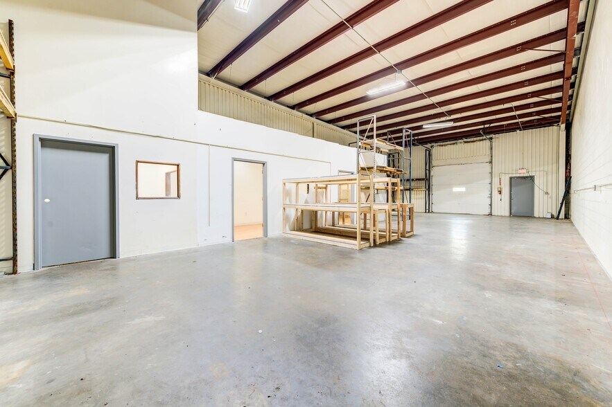 More Photos Of 617 Cepi Dr, Chesterfield Warehouse For Sale