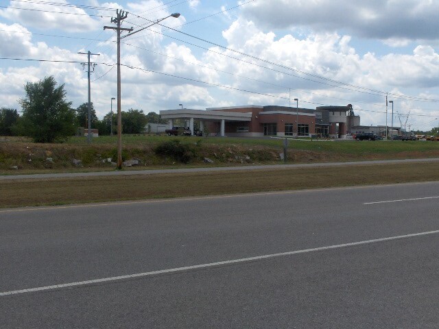 More Photos Of 981 W James Campbell Blvd, Columbia Land For Lease