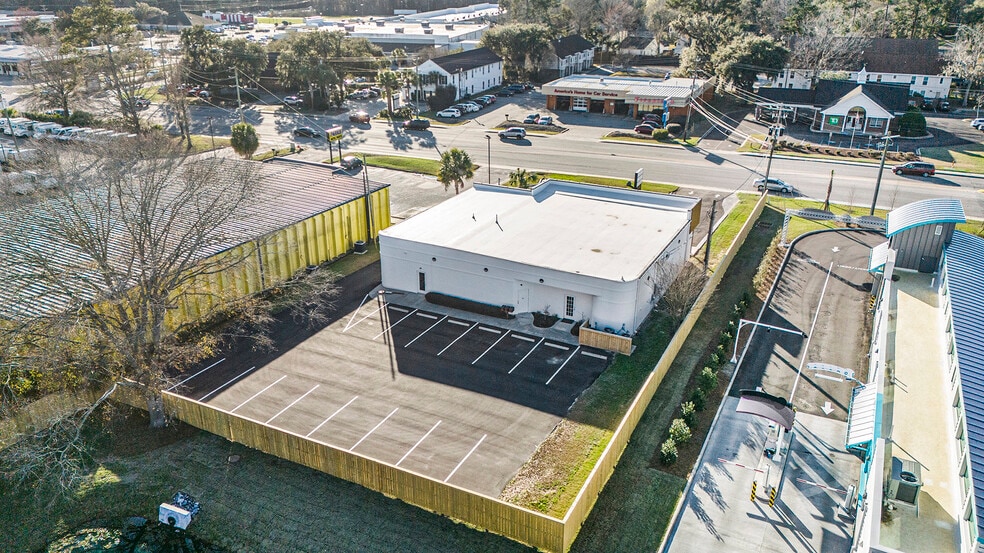 More Photos Of 1915 Old Trolley Rd, Summerville General Retail For Sale