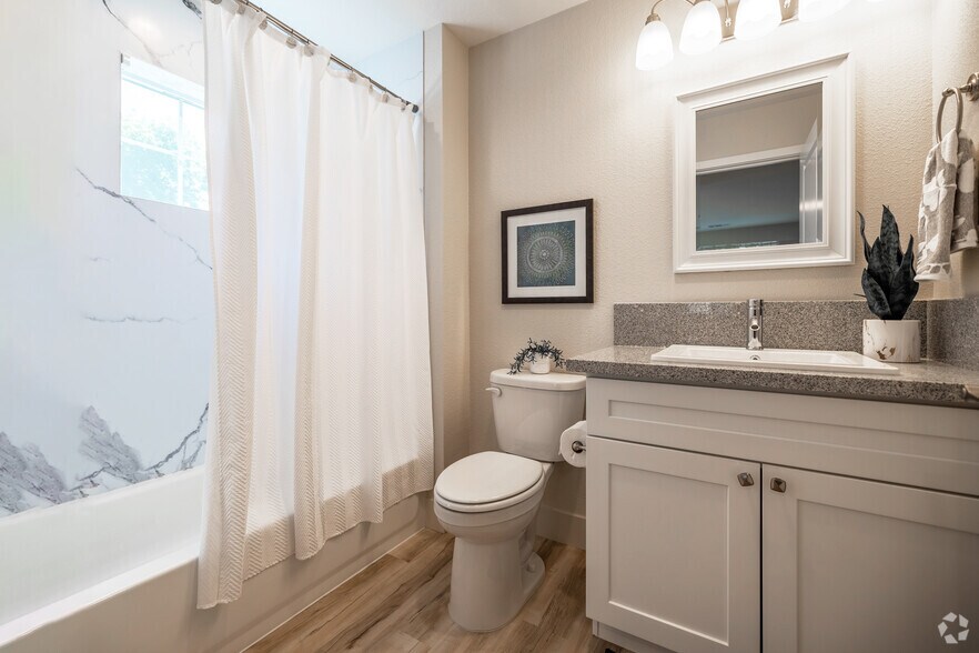 More Photos Of 2531 W Rumble Rd, Modesto Apartments For Sale