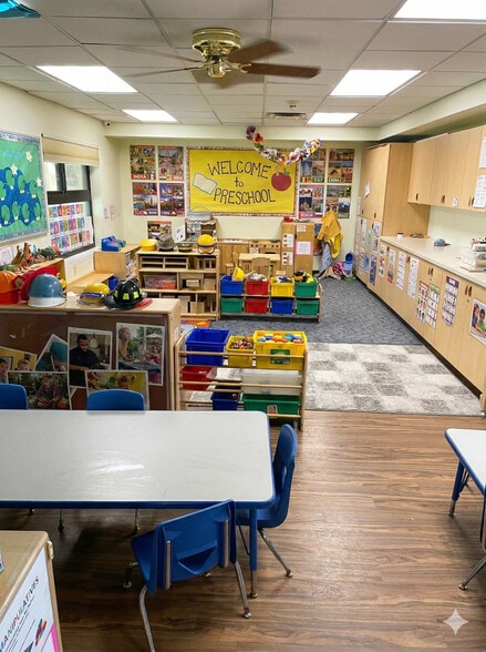 More Photos Of 115 E Tonto St, Phoenix Daycare Center For Lease