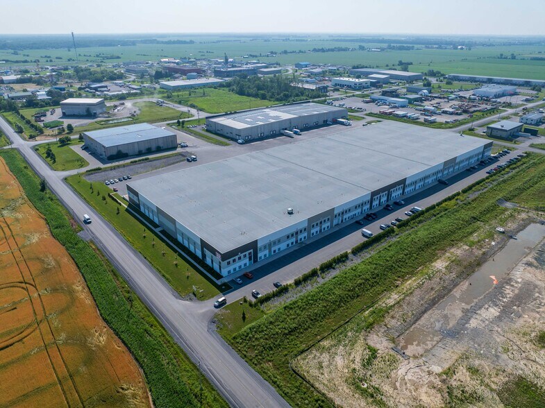 More Photos Of 812 Burton Rd, Vars Warehouse For Lease