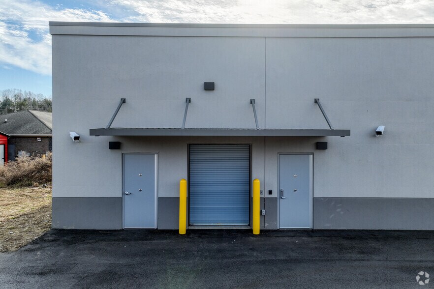 More Photos Of 5516 Winona St, Winston-Salem Medical For Sale