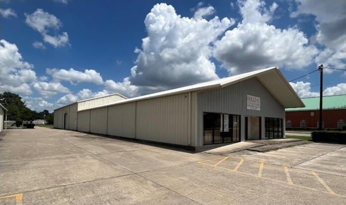 More Photos Of 1004 Spring Cypress Rd, Spring Showroom For Sale