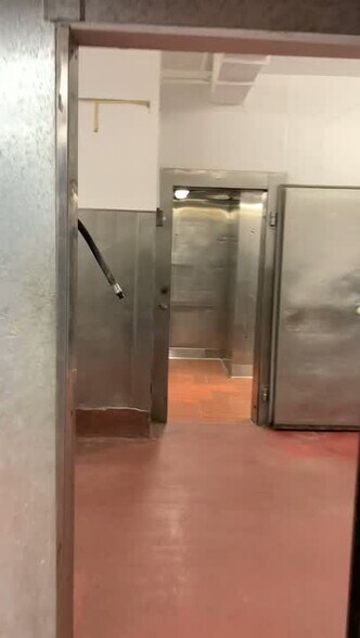 Primary Photo Of 16656-16664 Ventura Blvd, Encino Unknown For Lease