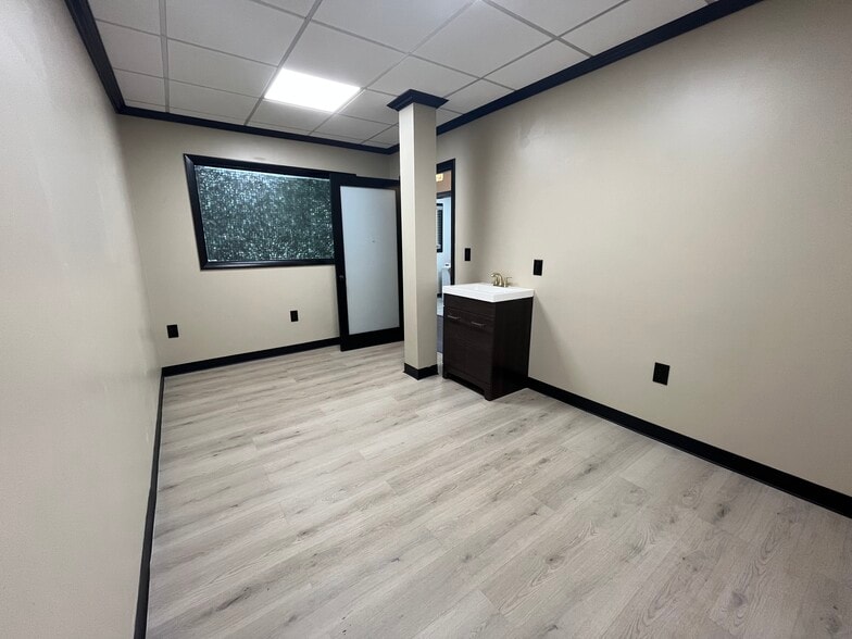 More Photos Of 5853 Post Rd, East Greenwich General Retail For Sale