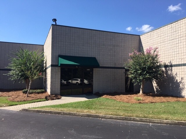 More Photos Of 509 Mineral Trace, Birmingham Light Distribution For Lease