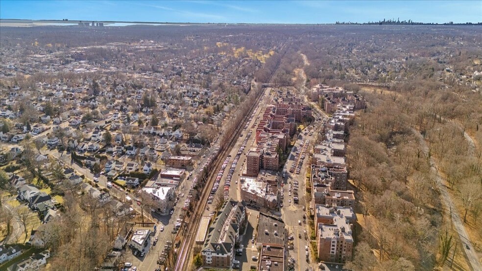 More Photos Of 90 Garth Rd, Scarsdale Unknown For Lease