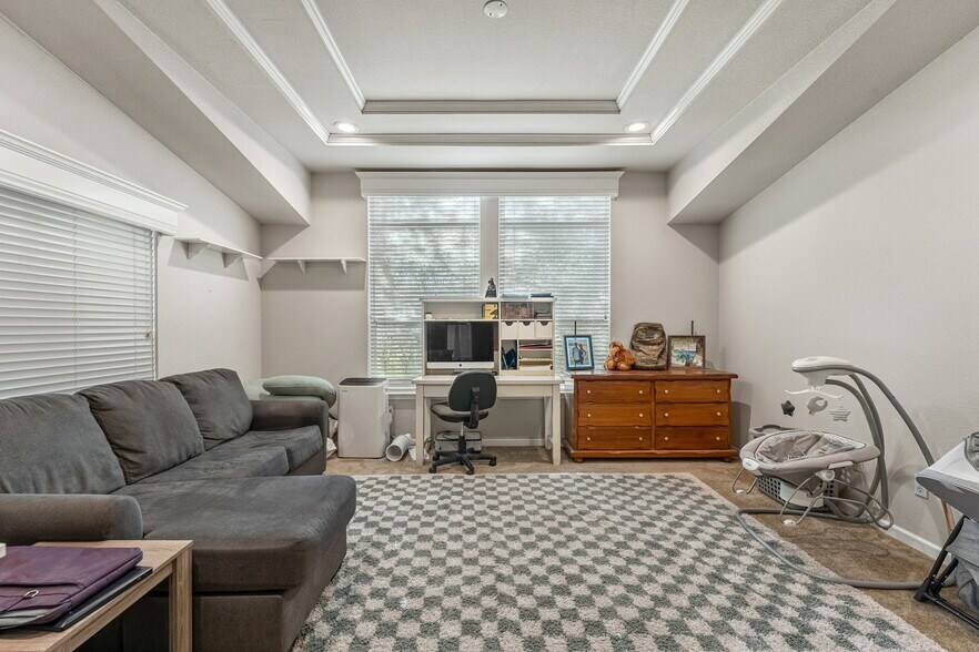 More Photos Of 3106 Golden Gate Dr, Napa Flex For Sale