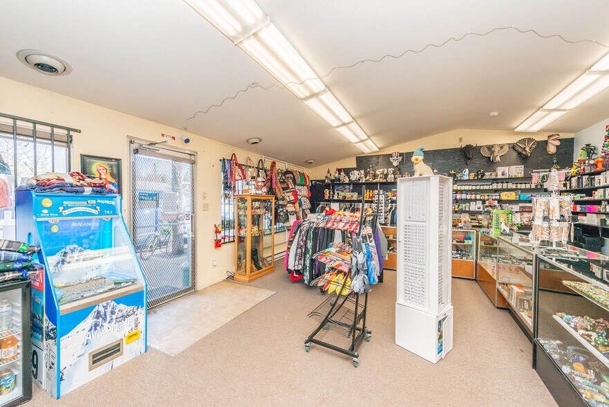 More Photos Of 790 Main St, Weaverville Restaurant For Sale