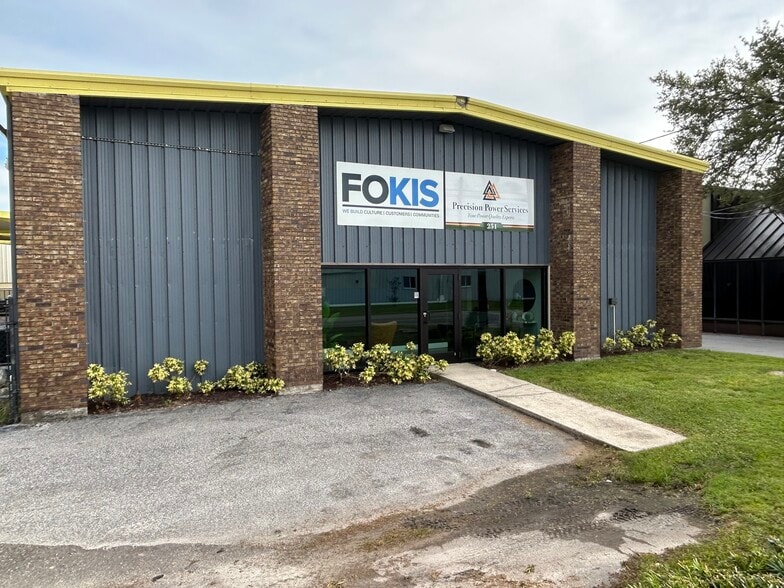 More Photos Of 251 Douglas Rd E, Oldsmar Warehouse For Sale