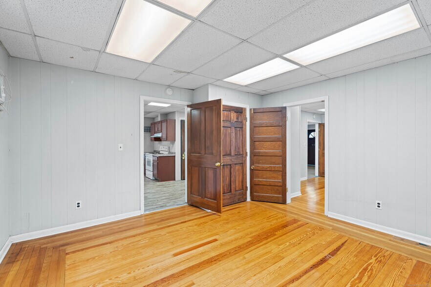 More Photos Of 2764 Whitney Ave, Hamden Office For Sale