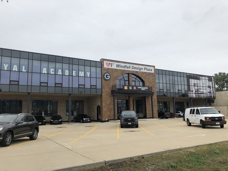 More Photos Of 2500 Touhy Ave, Elk Grove Village Warehouse For Sale