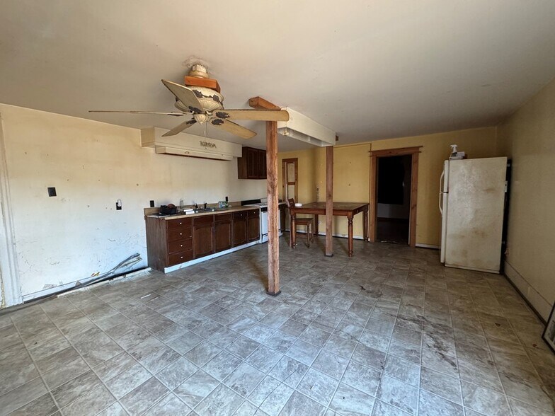 More Photos Of 563 James Monroe Ave, Monroeton Apartments For Sale