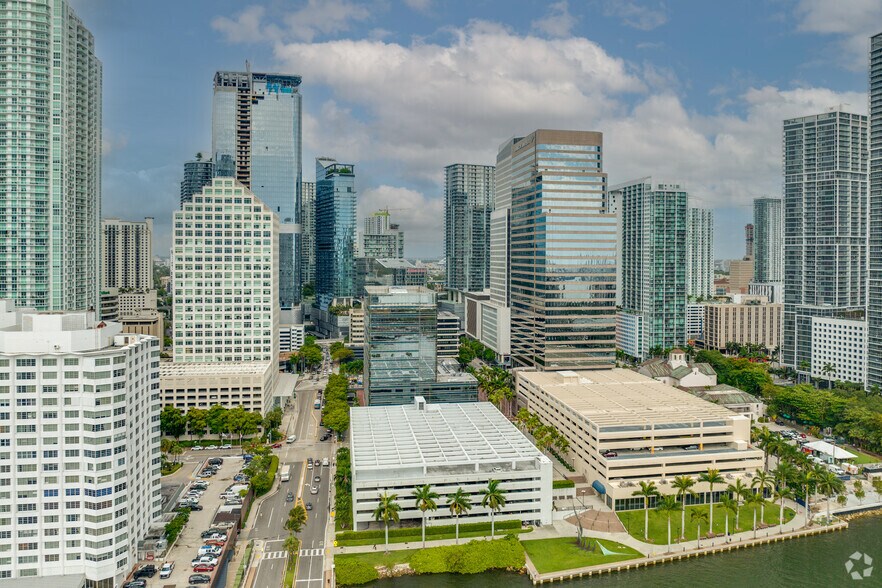 More Photos Of 777 Brickell Ave, Miami Coworking Space