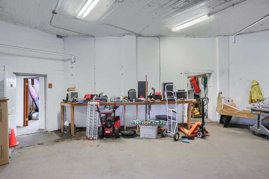 More Photos Of 97 Helen St, McKees Rocks Warehouse For Sale