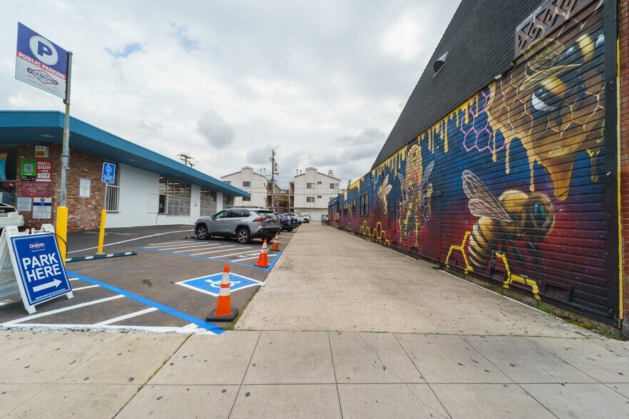 More Photos Of 3925 Ohio St, San Diego Storefront For Sale