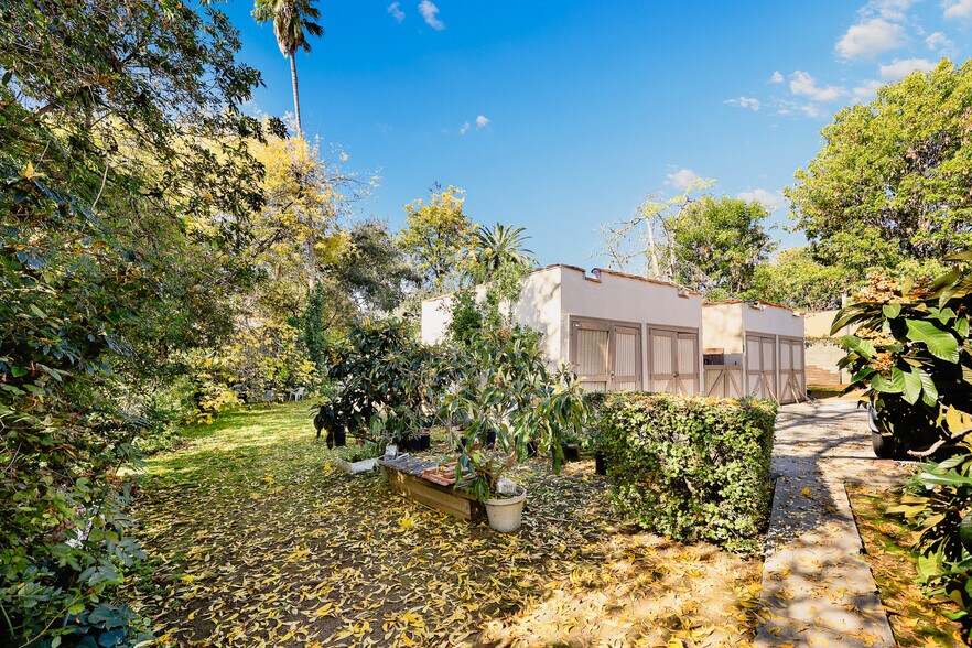 More Photos Of 1157-1165 N Lake Ave, Pasadena Apartments For Sale