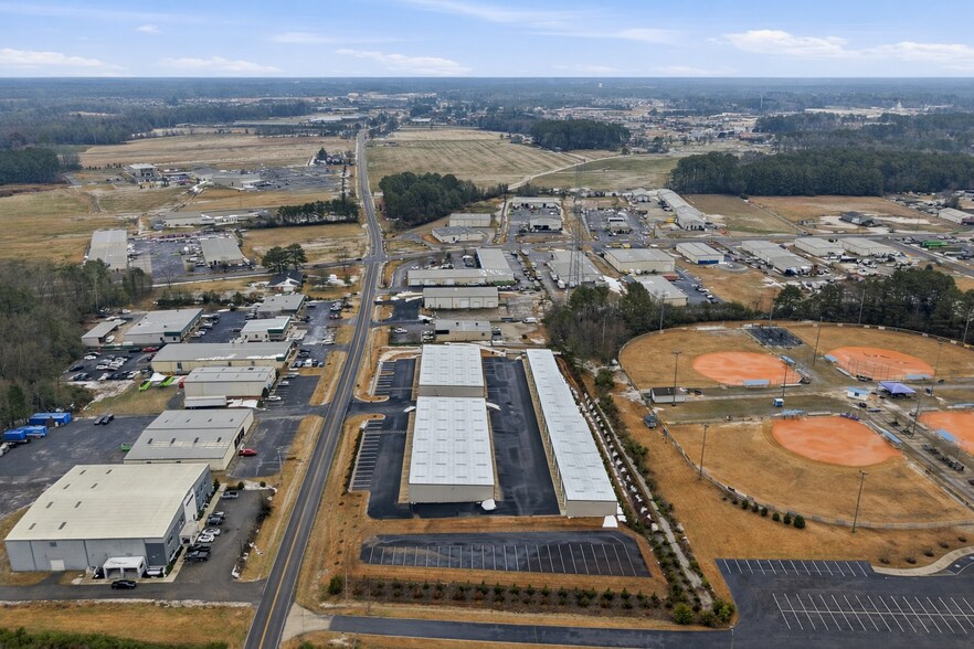 More Photos Of 4771 Reedy Branch Rd, Winterville Warehouse For Lease