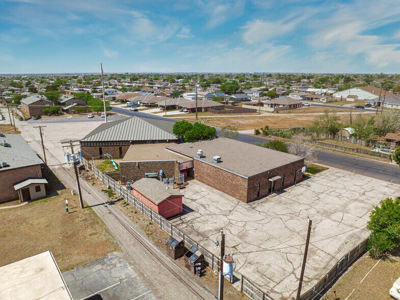 More Photos Of 2110 E 10th St, Odessa Specialty For Sale