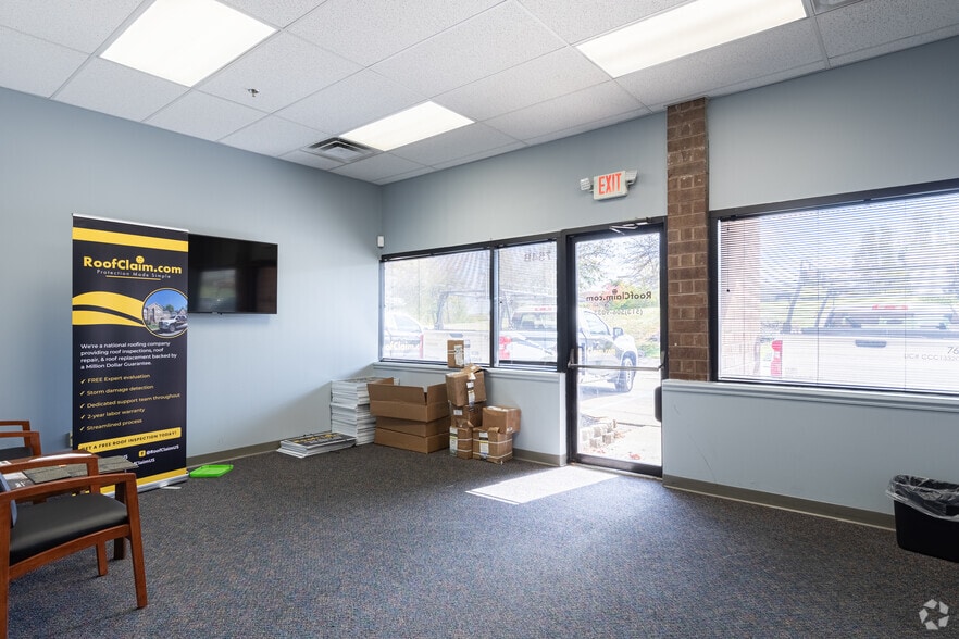 More Photos Of 754 Cincinnati Batavia Pike, Cincinnati Flex For Sale