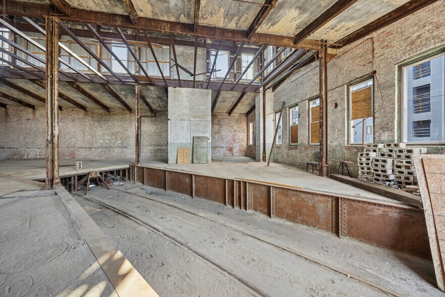 More Photos Of 967-973 N 9th St, Philadelphia Warehouse For Sale