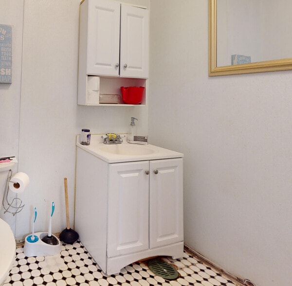 More Photos Of 2400-2408 8th Ave, Greeley Storefront Retail Office For Lease