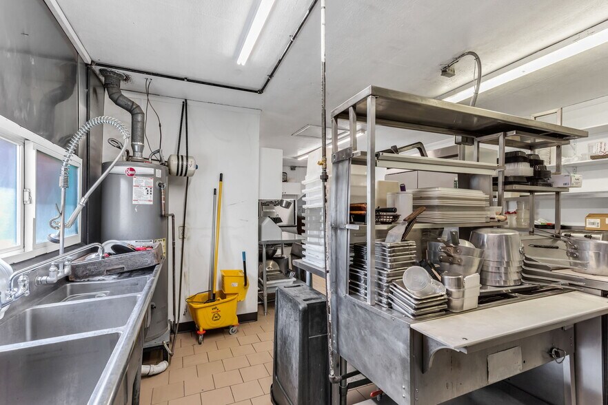 More Photos Of 2301 E Main St, Canon City General Retail For Sale