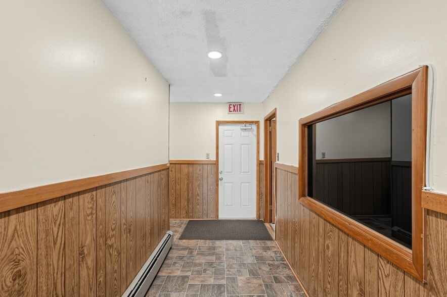 More Photos Of 1110 Coles Mill Rd, Williamstown Specialty For Sale