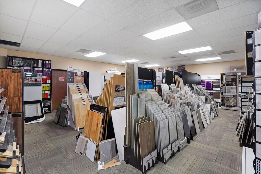 More Photos Of 1301 Foothill Blvd, Azusa Warehouse For Lease