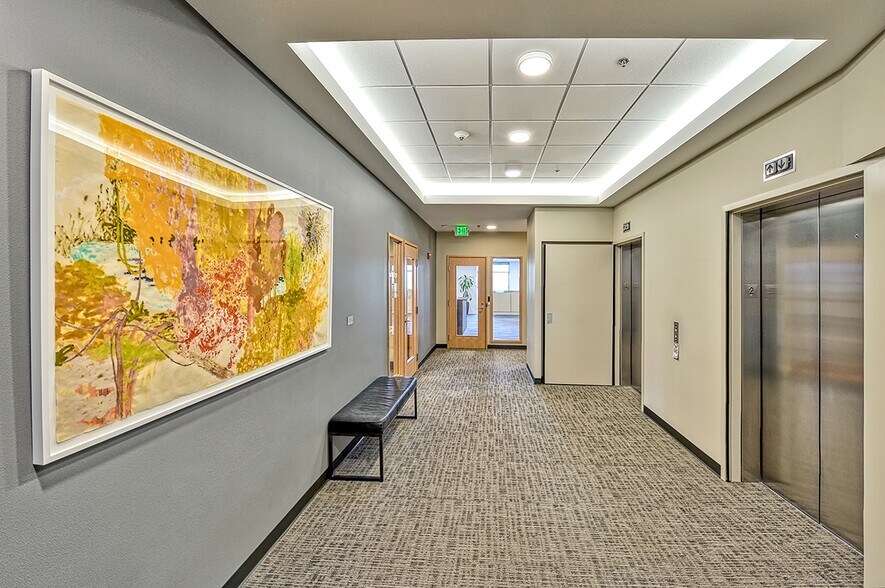 More Photos Of 2219 Rimland Dr, Bellingham Office For Lease