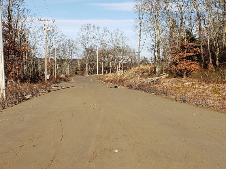 More Photos Of 50 Alton Bradford Rd, Hopkinton Land For Lease