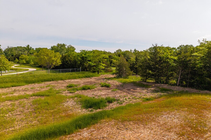 More Photos Of 12998 Kellogg St, Wichita Land For Sale