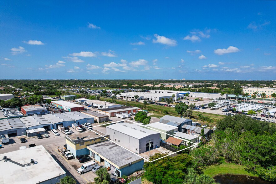 More Photos Of 1911 Dana Dr, Fort Myers Warehouse For Sale