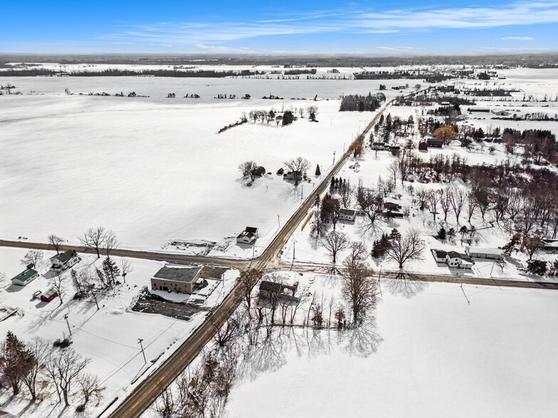 More Photos Of 328 Lake Road East Frk, Hamlin Restaurant For Sale
