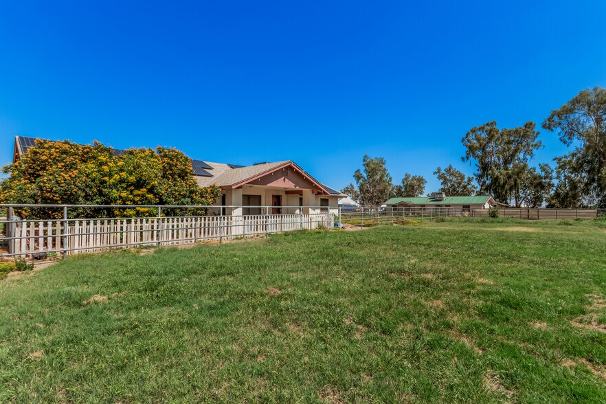More Photos Of 7425 N Alsup Rd, Litchfield Park Horse Stables For Sale