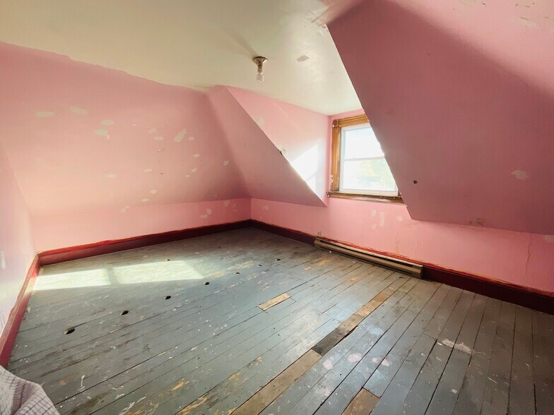 More Photos Of 179 1st St, Pittsfield Office Residential For Sale