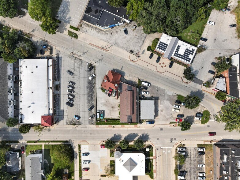 More Photos Of 306 Springfield Ave, Urbana Storefront Retail Office For Sale