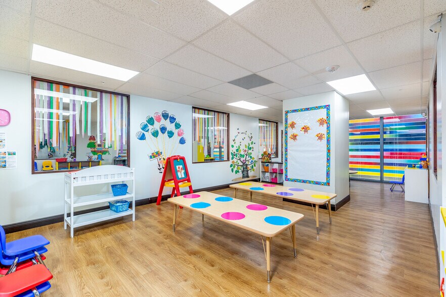 More Photos Of 25 SW 9th St, Miami Coworking Space